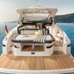 Bavaria-SR41-01-blue-sea-navigation