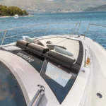 Bavaria-SR41-02-blue-sea-navigation